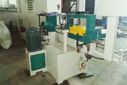 disposable-fork-teeth-cutting-machine